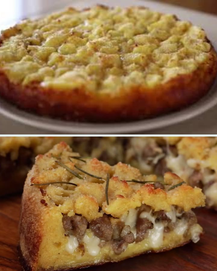 凜 Sbriciolata di Patate al Forno con Salsiccia e Provola 燎

Un piatto rustico, filante e super goloso! Croccante fuori, morbido e cremoso dentro  perfetto per una cena che profuma di casa 

 Ingredienti

500 g di patate lesse 凜

1 uovo 讀

250 g di salsiccia sbriciolata 

200 g di provola a cubetti 燎

120 g di farina 

40 g di grana padano  1 cucchiaio 燎

Olio extravergine doliva 㮝

Sale e pepe 蓼

Pangrattato 

Burro fuso q.b. 杻

 Preparazione

1 Rosola la salsiccia:
In una padella con un filo dolio, fai rosolare la salsiccia a fuoco vivace per pochi minuti, finché prende colore. Aggiusta di sale e pepe, poi mettila da parte.

2 Prepara limpasto di patate:
Schiaccia le patate lesse in una ciotola, aggiungi luovo, la farina, sale, pepe e 40 g di grana padano. Mescola fino a ottenere un composto morbido e uniforme.

3 Forma la base:
Rivesti una tortiera 20 cm con carta da forno. Distribuisci 2/3 dellimpasto di patate, compattandolo bene su fondo e bordi.

4 Aggiungi il ripieno:
Farcisci con la salsiccia rosolata e la provola a cubetti. Copri con il resto dellimpasto, sbriciolandolo con le dita per un effetto rustico.

5 Cottura:
Spennella con burro fuso, spolvera con il cucchiaio di grana padano e pangrattato. Cuoci a 200C per circa 30 minuti, fino a doratura.